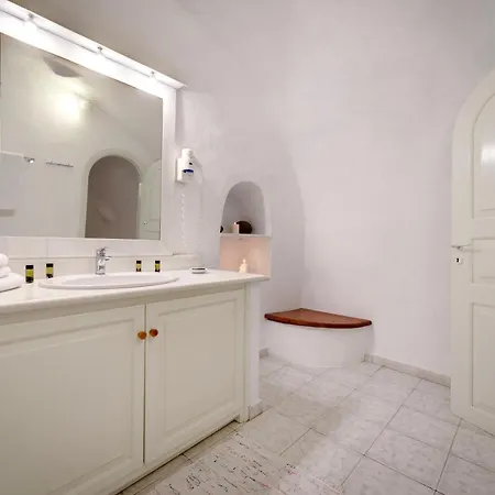 Hotel Chelidonia Traditional Oía