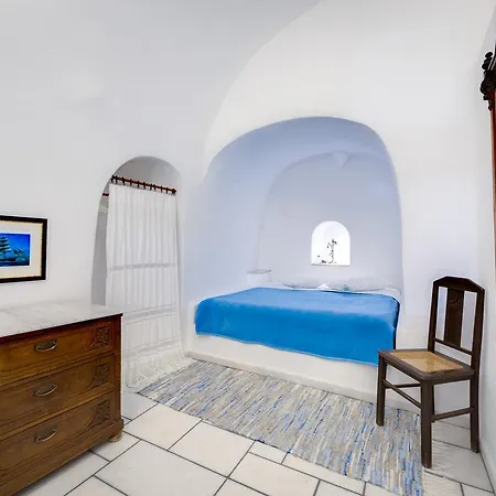 Chelidonia Traditional 3*